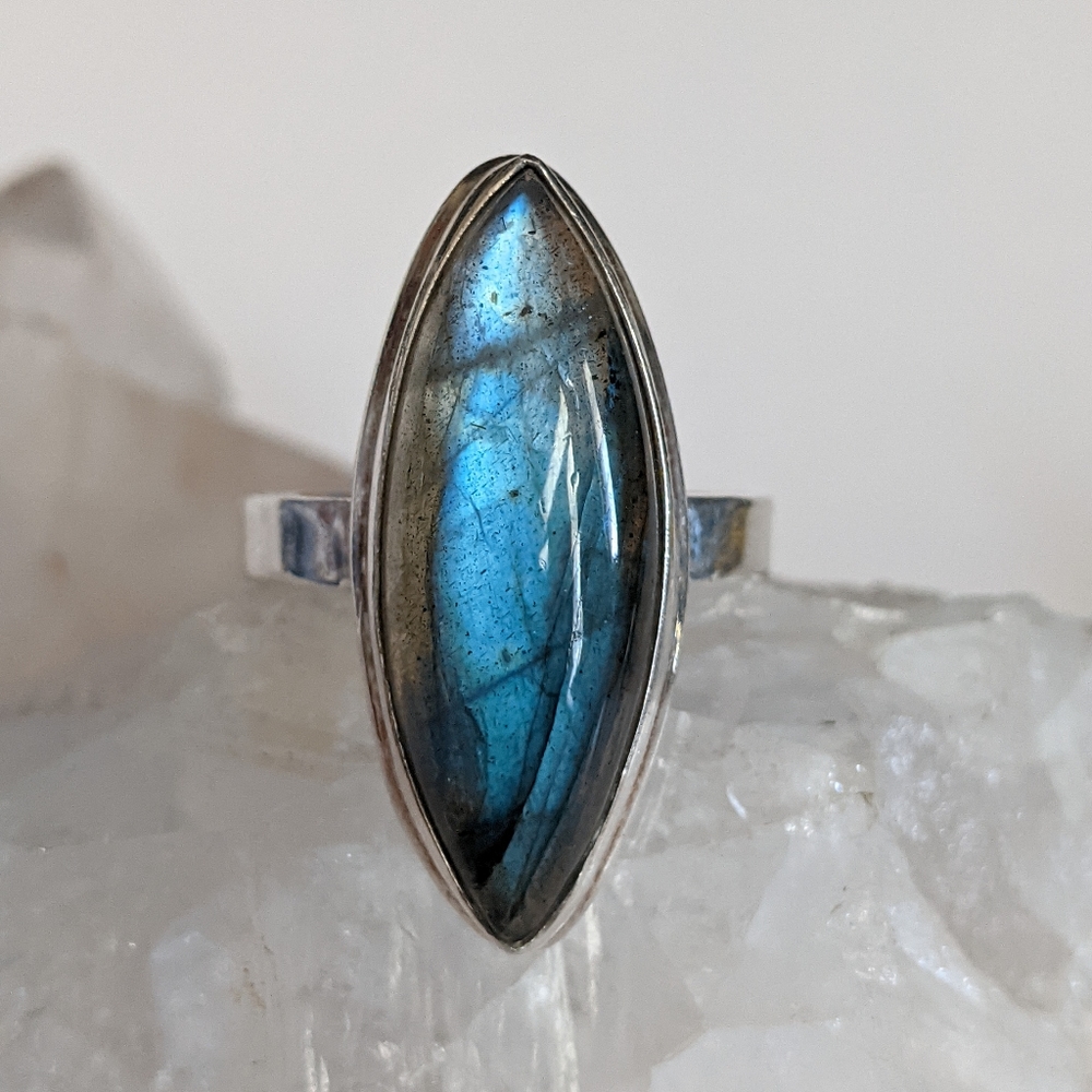 Natural Blue Labradorite, 925 Silver ring, size 10 - Picture 3 of 7